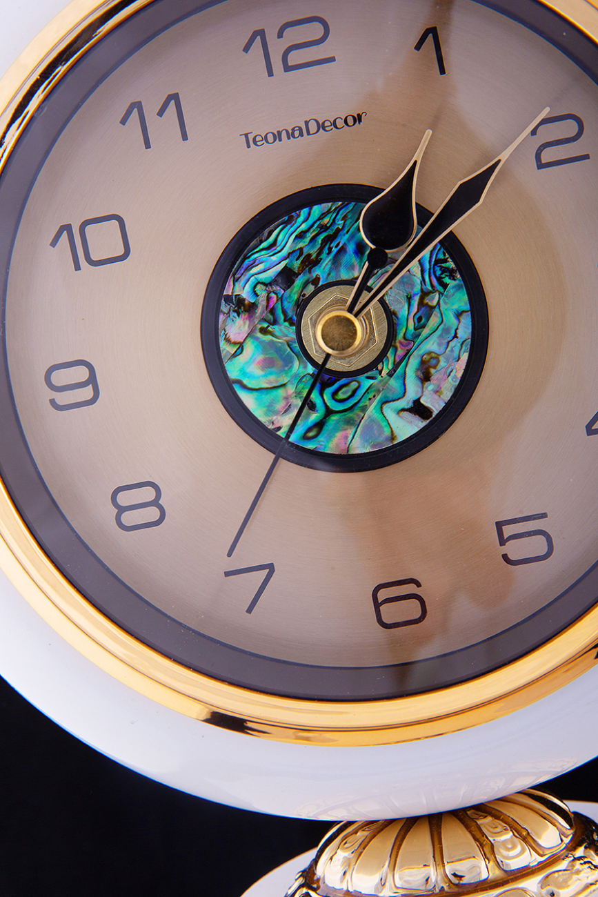 Настольные часы montre td5103 white