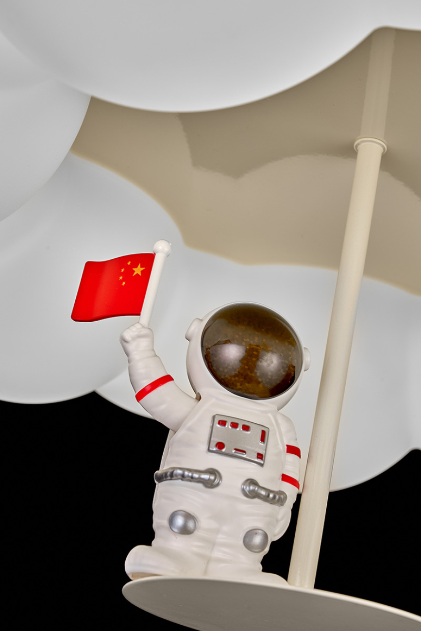 Потолочный светильник cosmonaute le4003