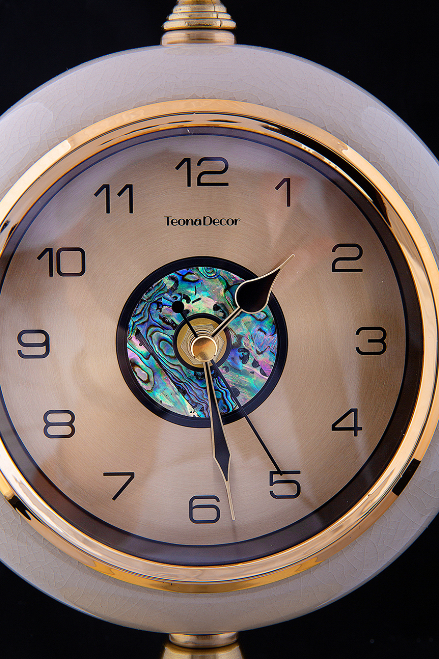 Настольные часы montre td5102 white